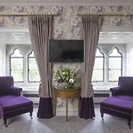 Castle Ośrodek wypoczynkowy 4*
