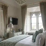 Castle 4*